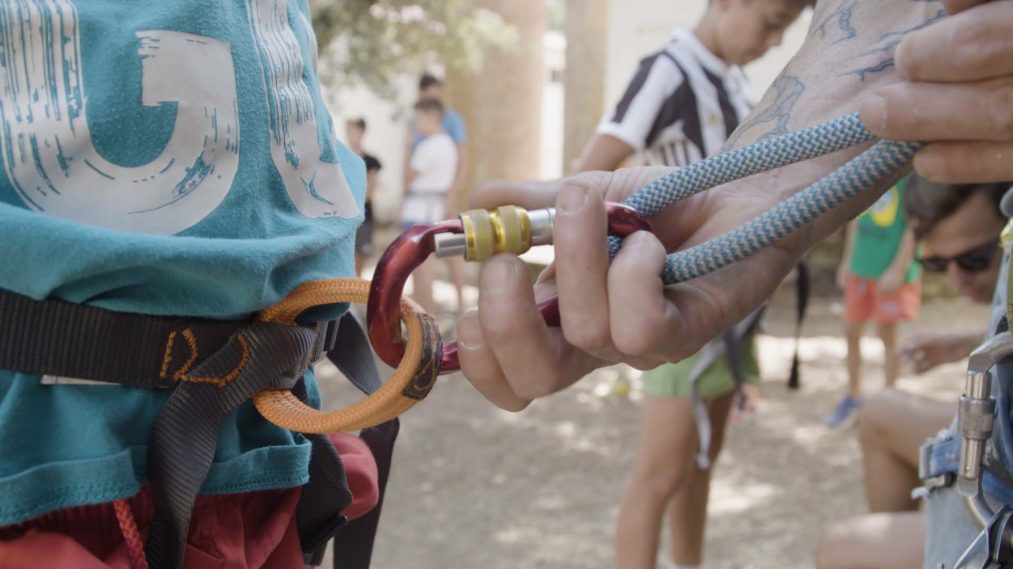 Monitor comprueba medidas de seguridad 02